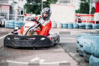 demo-attachment-10-karting-racer-in-action-go-kart-competition-P3QUDEW